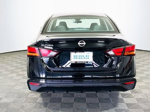 Used 2024 Nissan Altima 2.5 S image 7