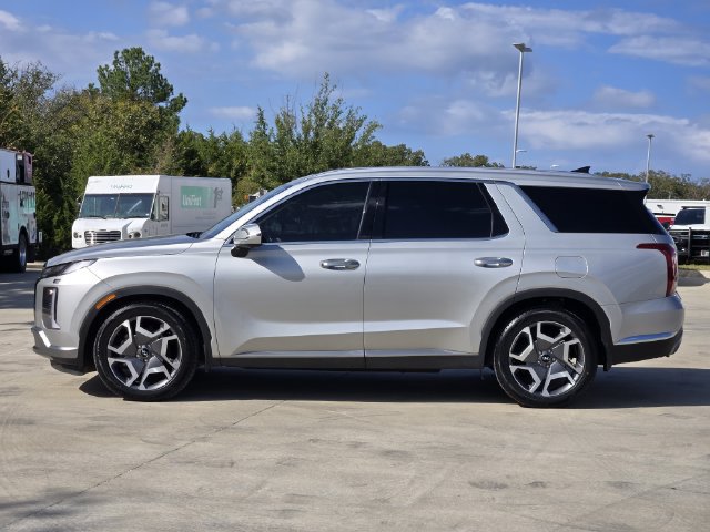 Used 2024 Hyundai Palisade Limited FWD image 5