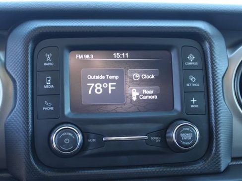 Used 2021 Jeep Wrangler Unlimited Sport AWD/4WD image 25