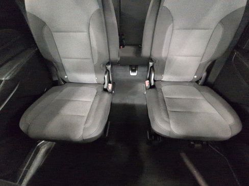 Used 2023 Chevrolet Traverse LT AWD/4WD image 25