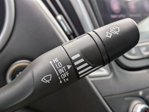 Used 2022 Chevrolet Malibu LT w/ Leather Package image 26