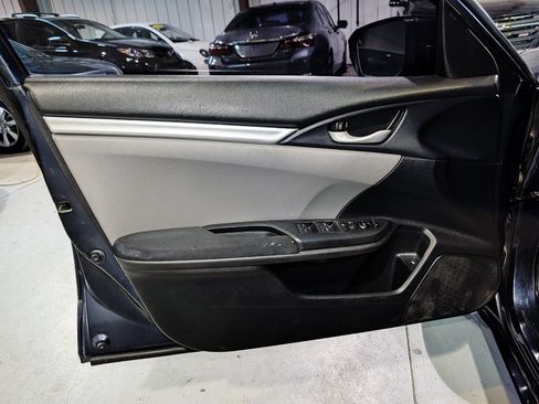 Used 2020 Honda Civic LX image 13