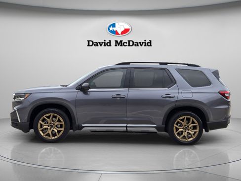 Certified 2024 Honda Pilot Touring image 2