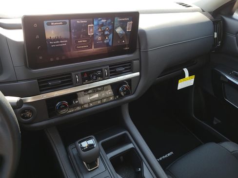 New 2026 Nissan Pathfinder S image 3