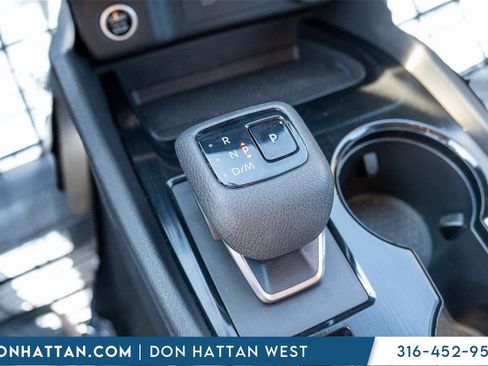 Used 2023 Nissan Rogue SV image 10