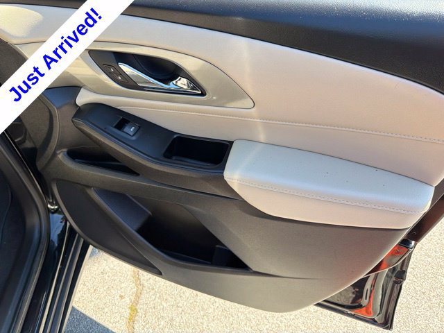 Used 2023 Chevrolet Traverse LS w/ Midnight/Sport Edition FWD image 20
