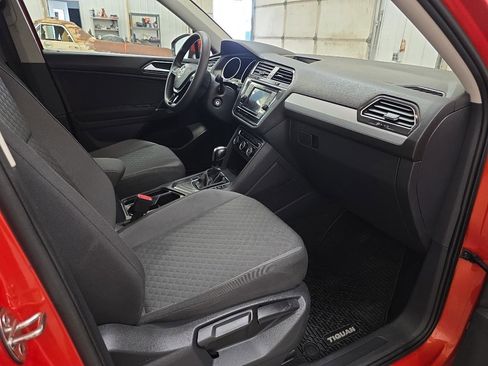 Used 2018 Volkswagen Tiguan S w/ Front Fog Lights Package FWD image 38