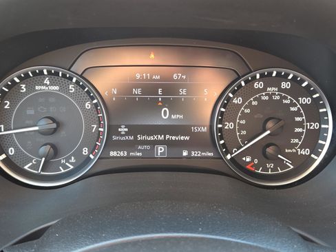 Used 2021 Nissan Armada SL w/ Captain's Chairs Package AWD/4WD image 28