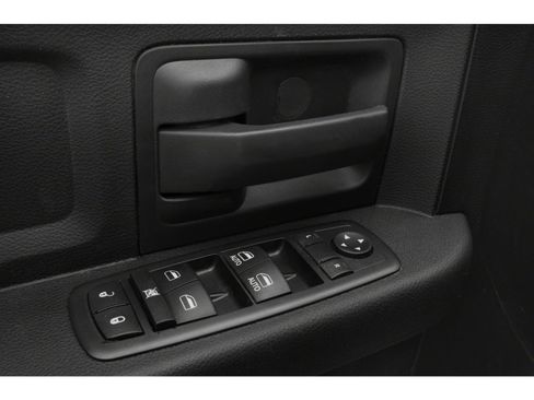 Used 2018 RAM 5500 Tradesman w/ Chrome Appearance Group AWD/4WD image 17