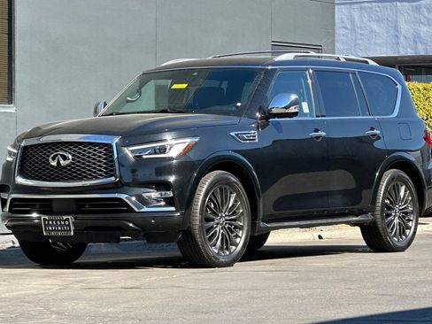 Used 2022 INFINITI QX80 Sensory w/ Cargo Package AWD/4WD image 8
