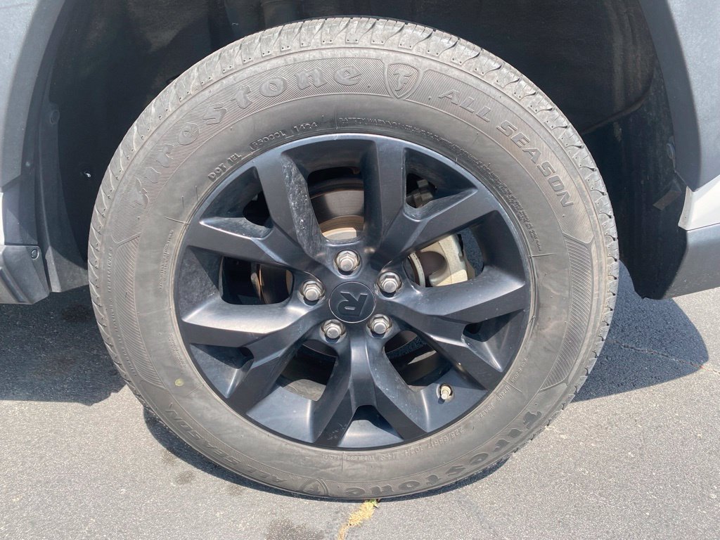 Used 2021 Toyota RAV4 LE FWD image 32