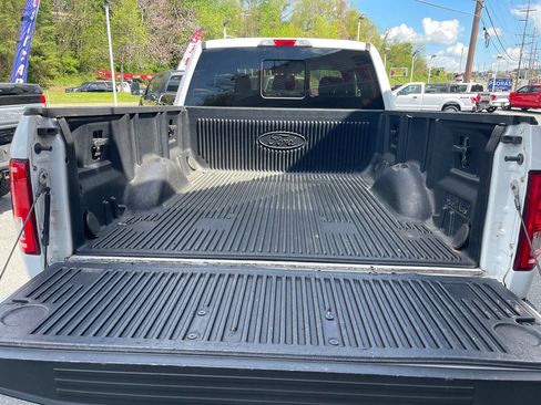 Used 2015 Ford F150 XLT w/ Equipment Group 302A Luxury image 7