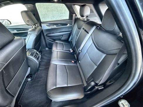 Certified 2025 Cadillac XT5 Premium Luxury image 24