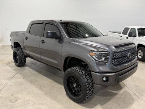 Used 2019 Toyota Tundra SR5 AWD/4WD image 6