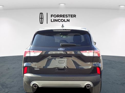 Used 2020 Ford Escape SE image 4
