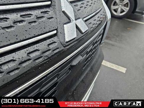 Used 2024 Mitsubishi Outlander SE image 20