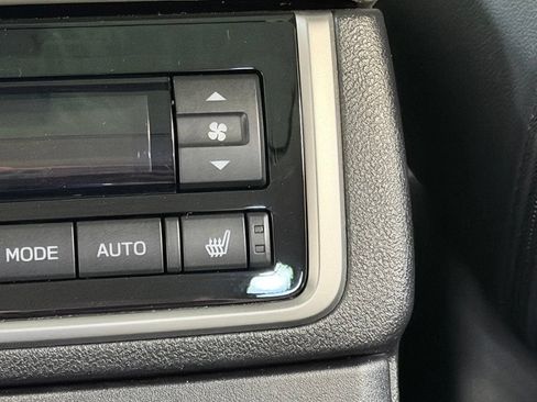 Used 2020 Subaru Ascent Limited w/ Technology Package AWD/4WD image 29