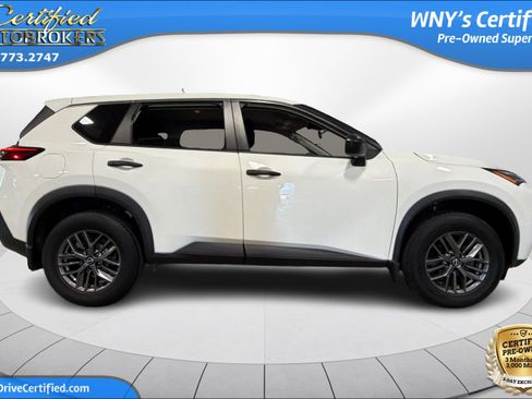 Used 2022 Nissan Rogue S AWD/4WD image 4