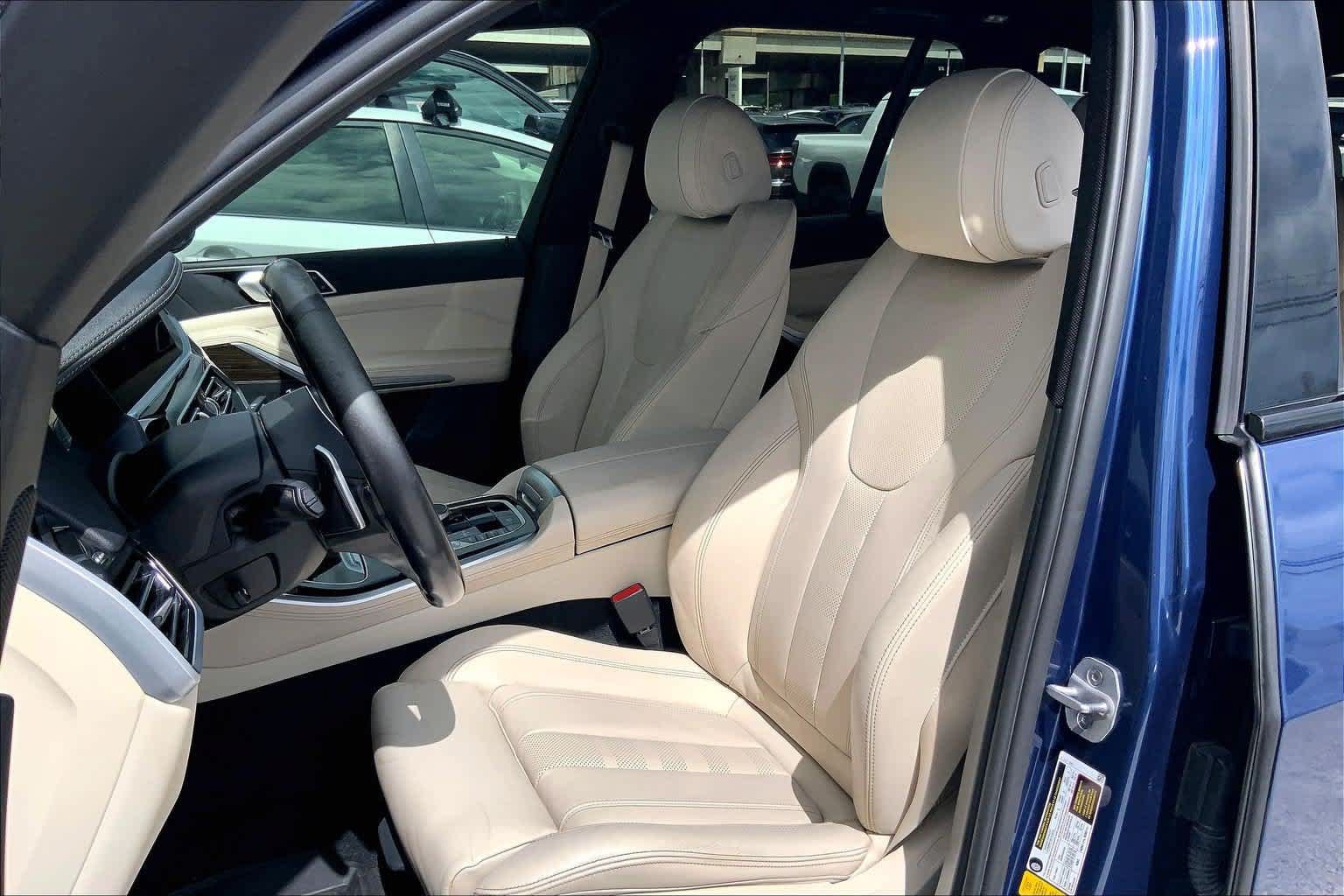 Used 2021 BMW X5 sDrive40i w/ M Sport Package RWD image 11