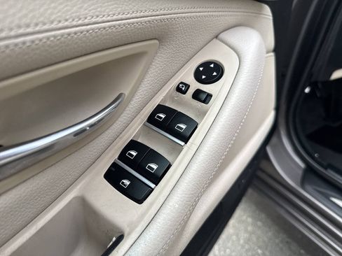 Used 2012 BMW 528i xDrive Sedan AWD/4WD image 28