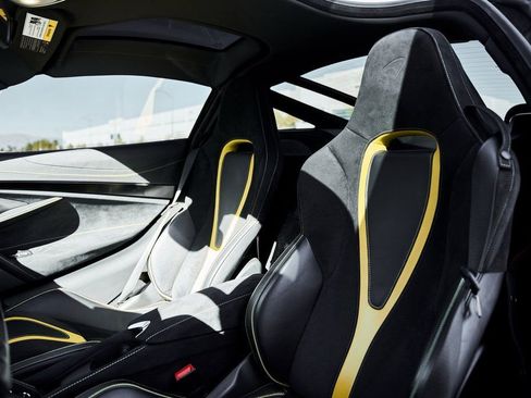 Used 2019 McLaren 720S RWD image 42