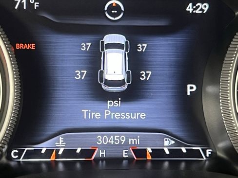 Certified 2022 Jeep Cherokee Trailhawk w/ Technology Group B image 14