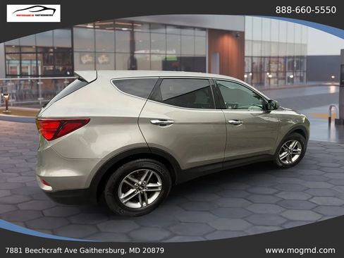 Used 2017 Hyundai Santa Fe Sport FWD image 6