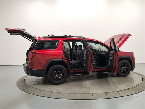 Used 2023 GMC Acadia AT4 w/ Technology Package image 15