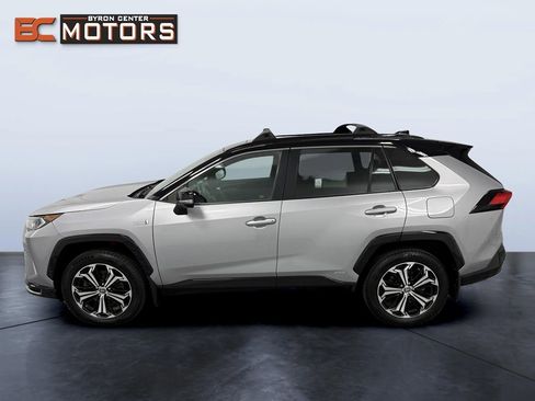 Used 2021 Toyota RAV4 XSE w/ Premium Package AWD/4WD image 3