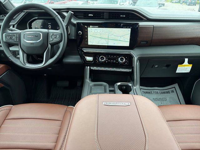 New 2026 GMC Sierra 3500 Denali Ultimate AWD/4WD image 9