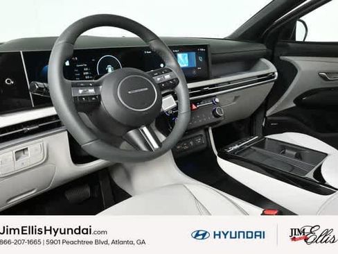 New 2025 Hyundai Tucson Limited image 12