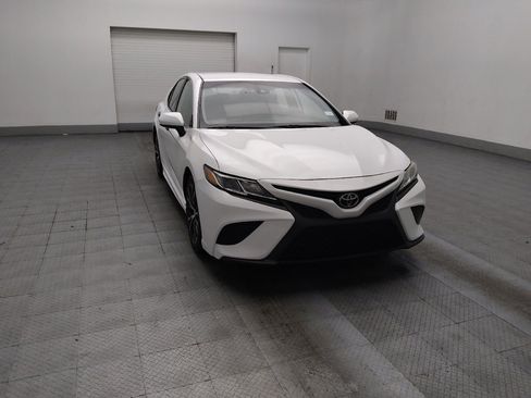 Used 2019 Toyota Camry SE image 13