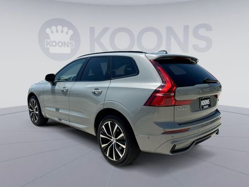 Used 2024 Volvo XC60 B5 Plus w/ Protection Package Premier AWD/4WD image 4