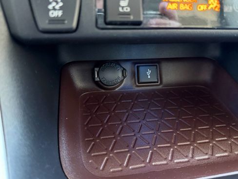 Used 2020 Toyota RAV4 Limited w/ All Weather Liner Package FWD image 34