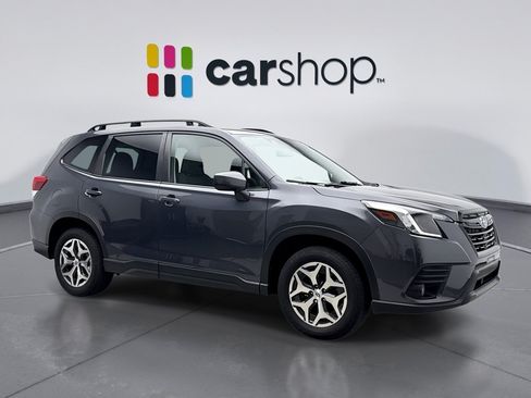 Used 2023 Subaru Forester Premium AWD/4WD image 7