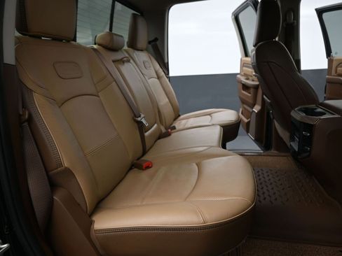 Used 2024 RAM 2500 Limited image 24