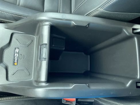 Used 2020 GMC Canyon Denali image 19