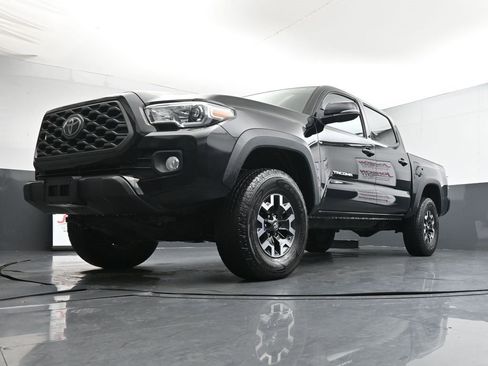 Used 2021 Toyota Tacoma TRD Off-Road image 40