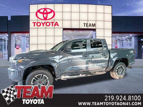 Used 2024 Toyota Tacoma TRD Sport image 1