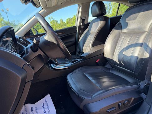 Used 2014 Buick Regal FWD image 17