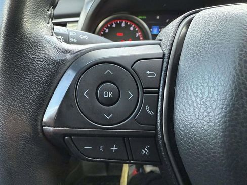 Used 2022 Toyota Camry XSE image 21
