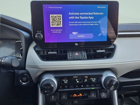 Used 2025 Toyota RAV4 XLE Premium image 6