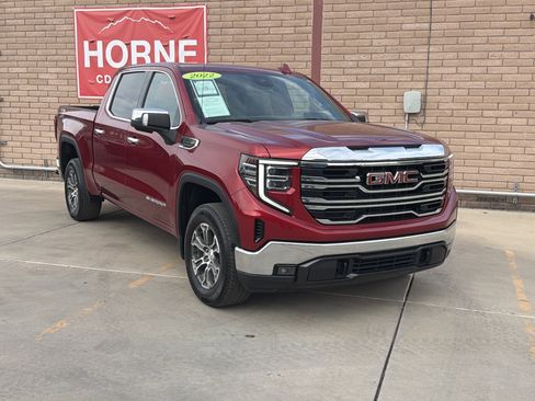 Used 2022 GMC Sierra 1500 SLT w/ Max Trailering Package AWD/4WD image 6