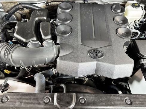 Used 2024 Toyota 4Runner TRD Off-Road Premium image 14