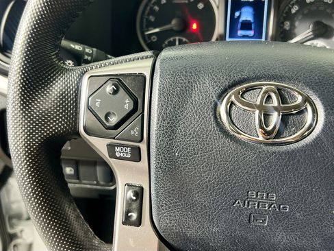 Used 2023 Toyota Tacoma SR5 w/ Technology Package AWD/4WD image 18