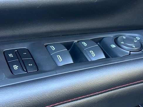 Used 2022 Chevrolet Tahoe RST image 12