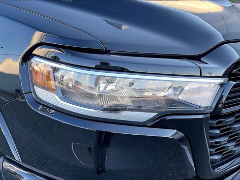 Used 2025 RAM 1500 Big Horn AWD/4WD image 26