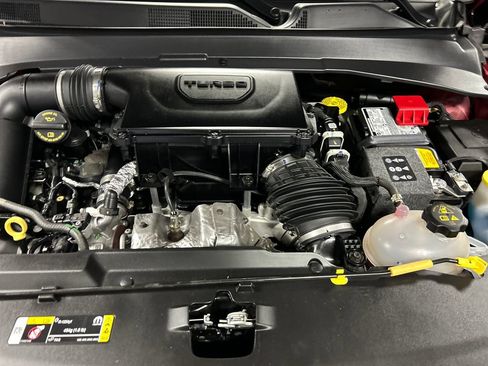 Used 2025 Jeep Compass Trailhawk w/ Trailhawk Convenience Group AWD/4WD image 26