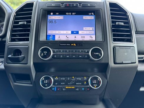 Used 2019 Ford Expedition Max XLT w/ Equipment Group 202A RWD image 11