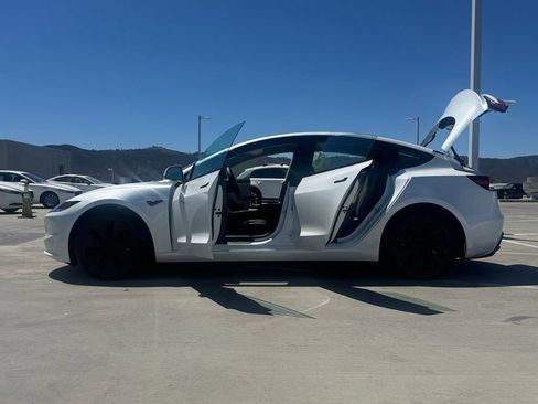 Used 2024 Tesla Model 3 Standard Range RWD image 26